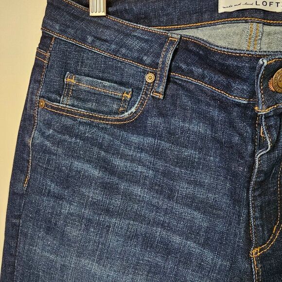 EUC ANN TAYLOR LOFT MADE AND LOVED CURVY KICK CROP JEANS SIZE 10 /30 - Picture 6 of 16